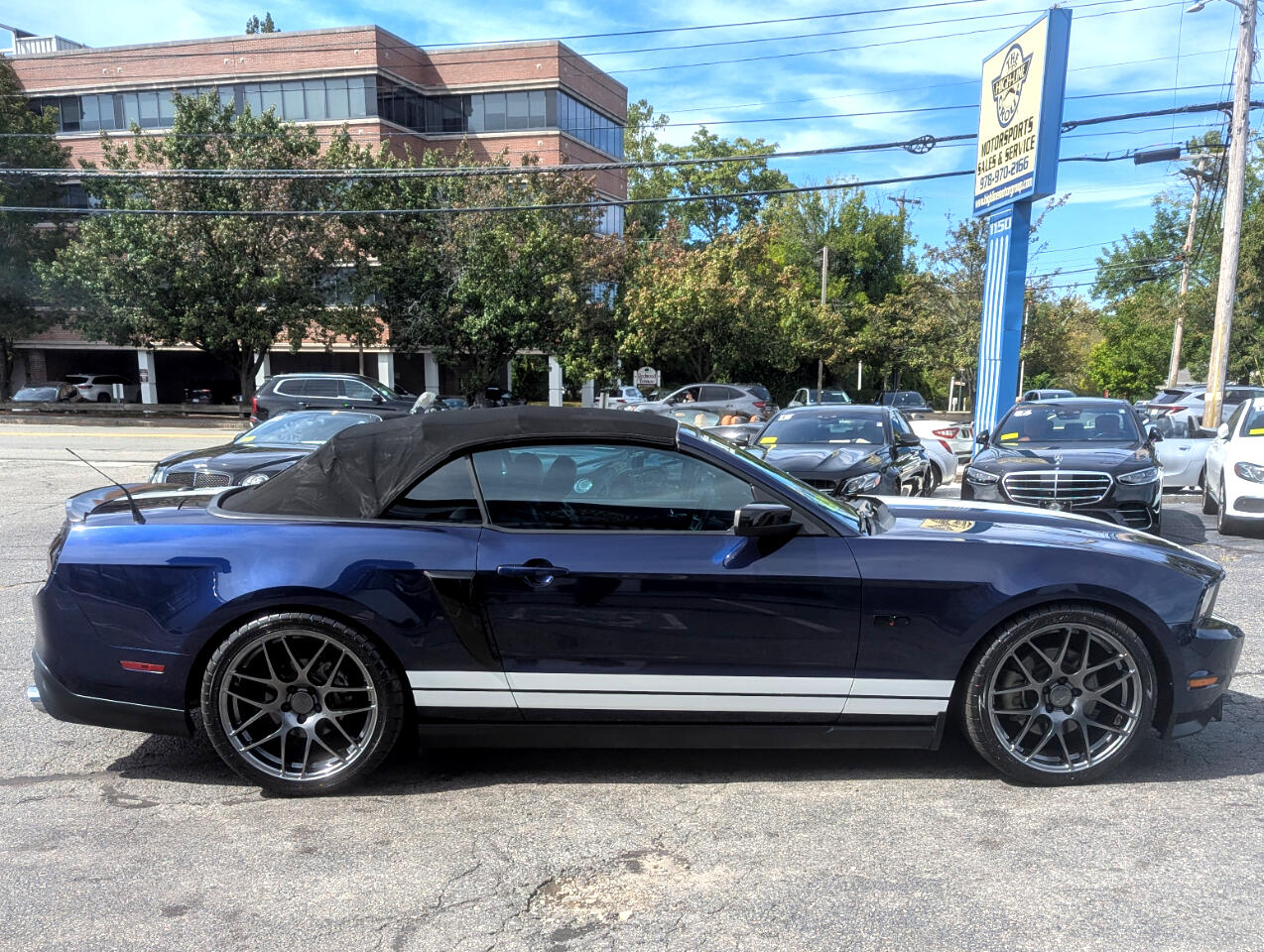 2011 Ford Mustang GT photo 6