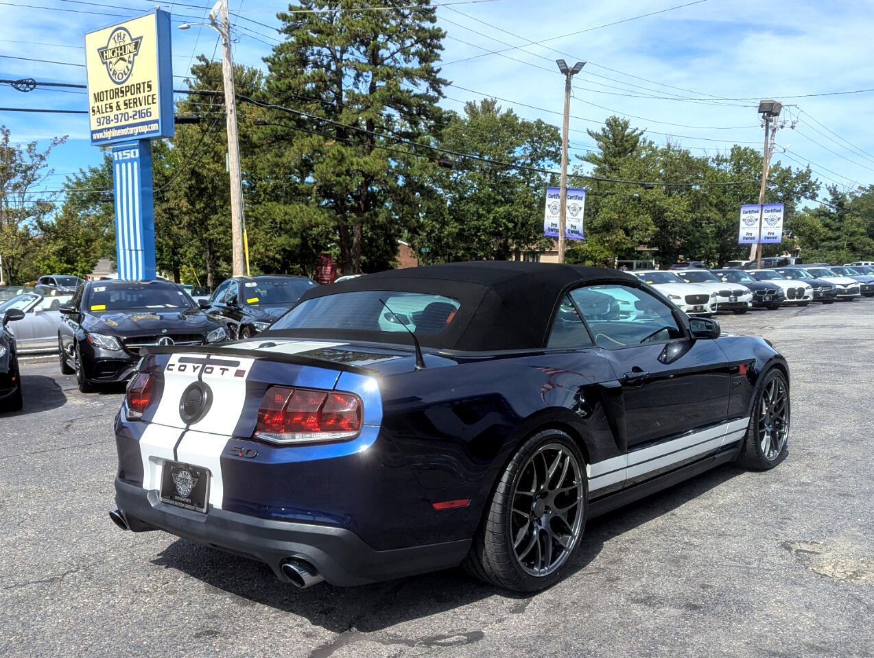 2011 Ford Mustang GT photo 7