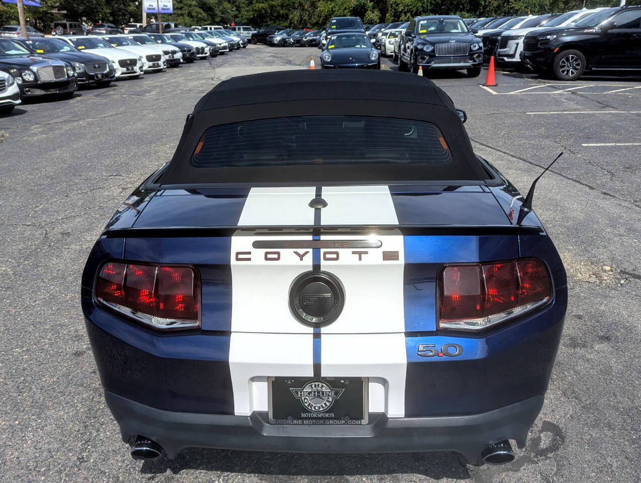 2011 Ford Mustang GT photo 8