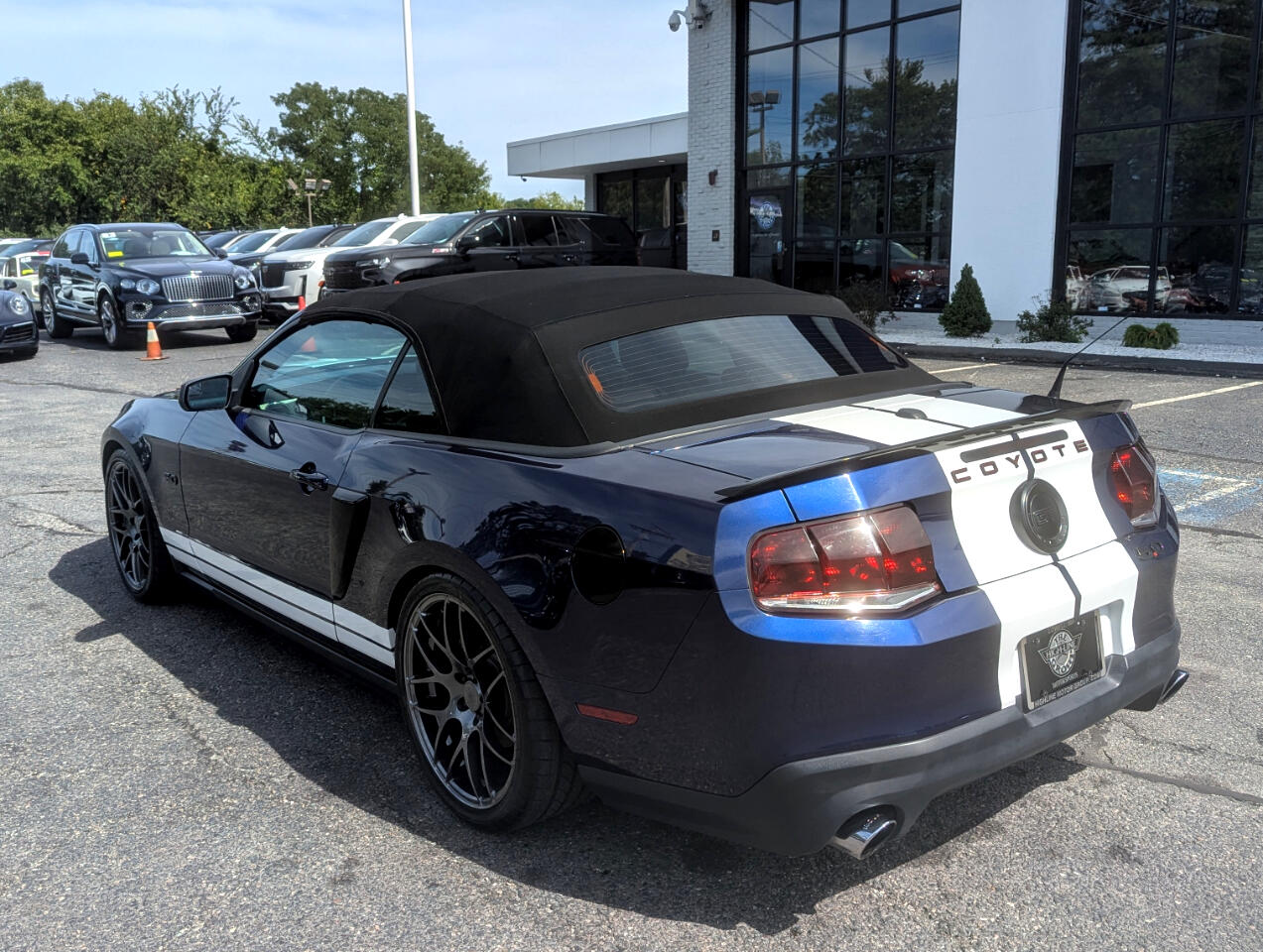 2011 Ford Mustang GT photo 10