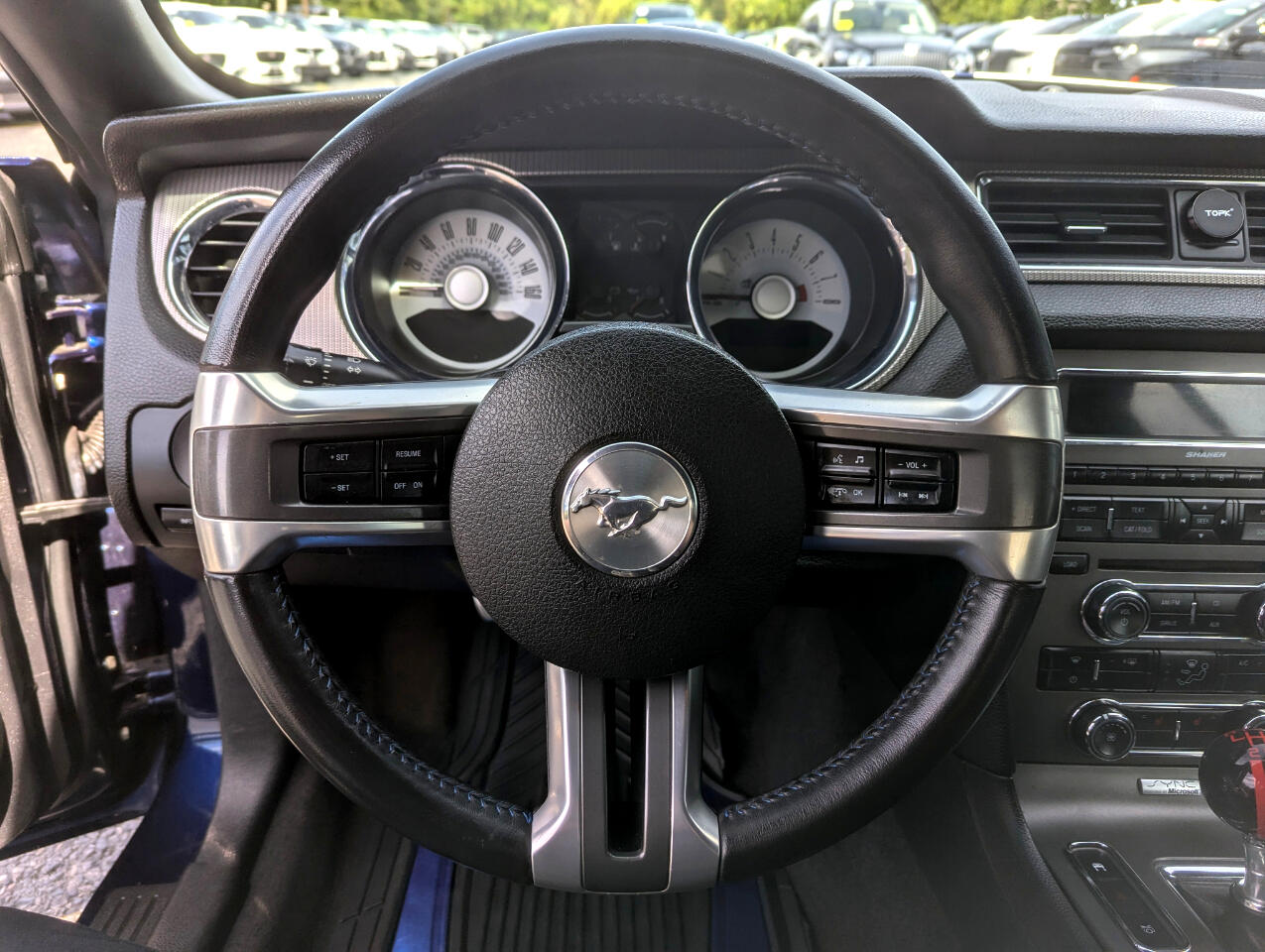 2011 Ford Mustang GT photo 16