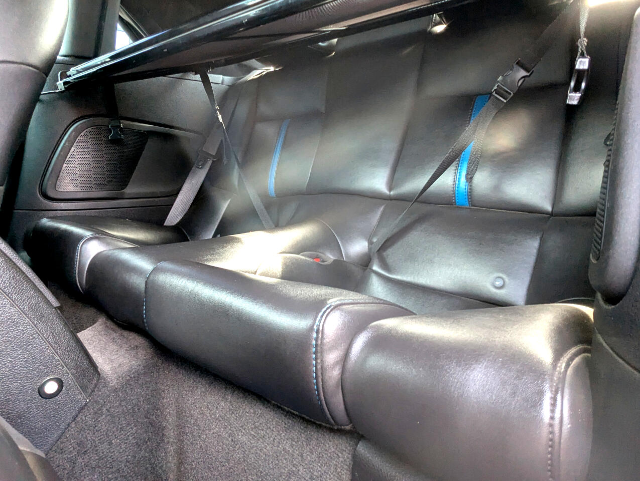 2011 Ford Mustang GT photo 30