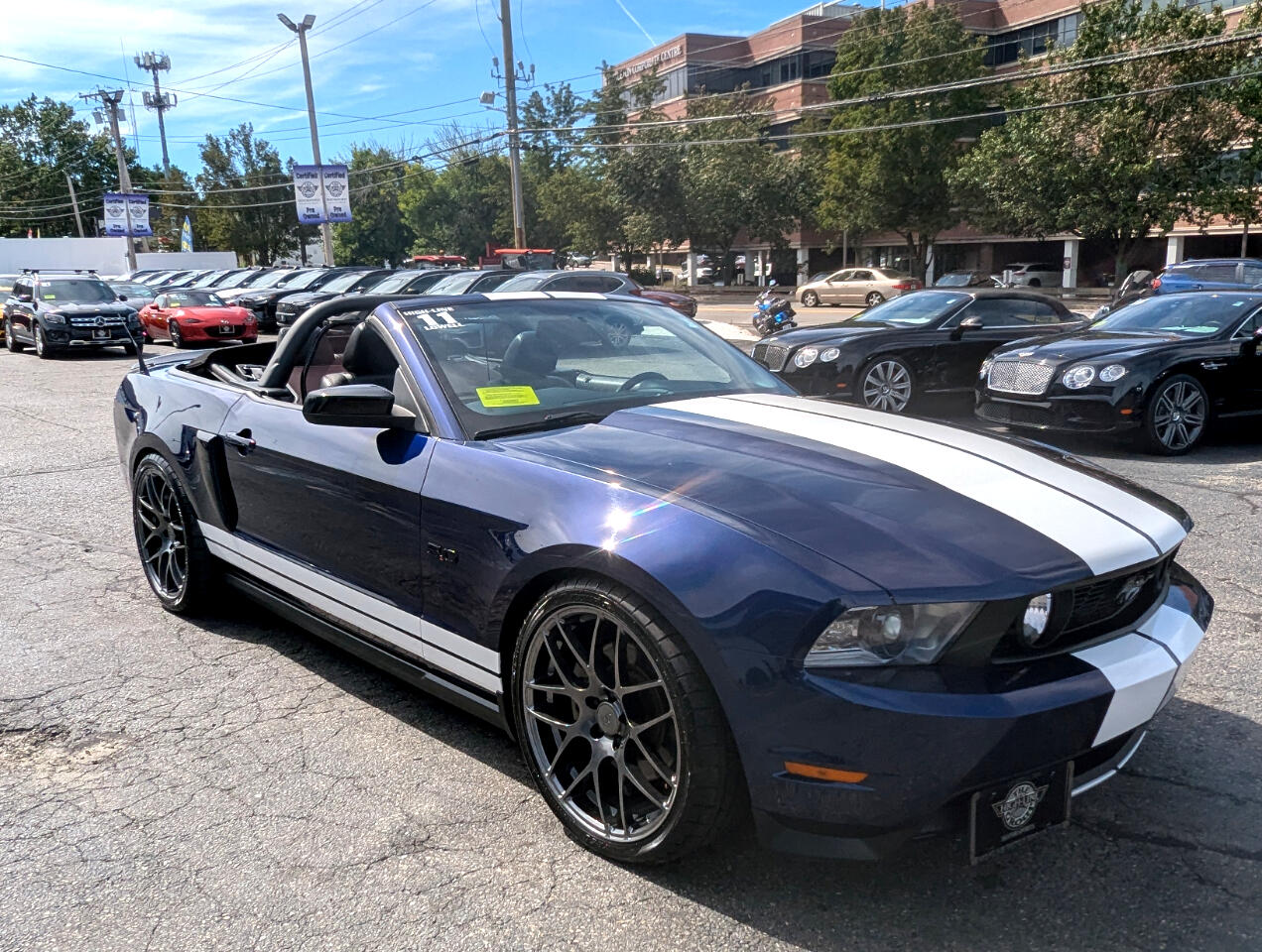2011 Ford Mustang GT photo 32