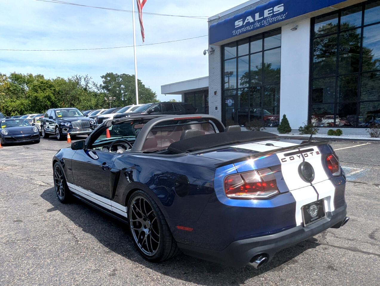 2011 Ford Mustang GT photo 34
