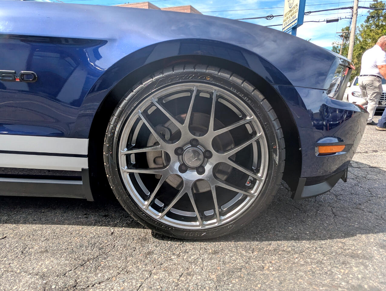 2011 Ford Mustang GT photo 40