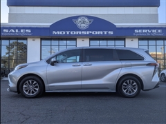 2021 Toyota Sienna 