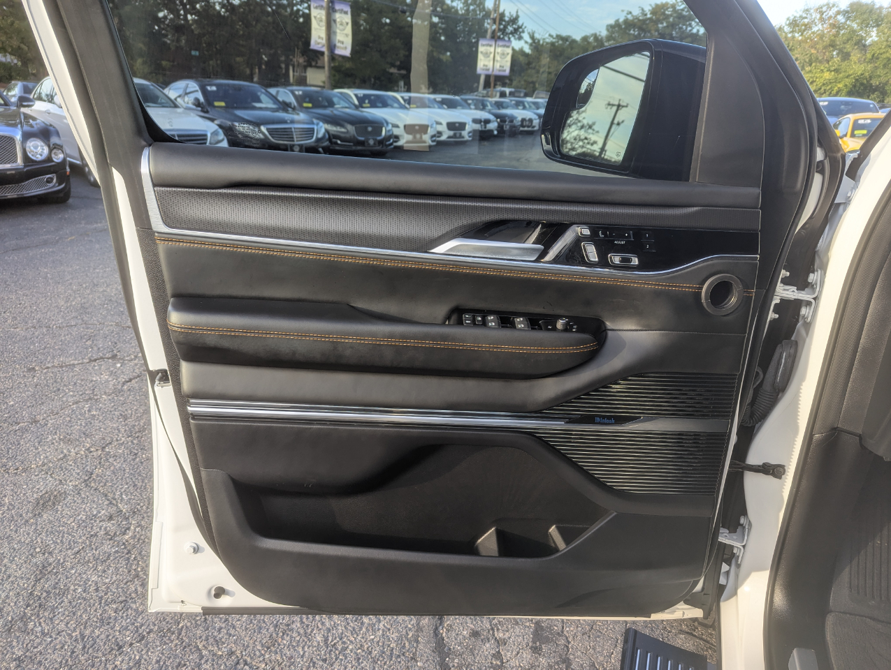 2024 Jeep Grand Wagoneer III Obsidian photo 8