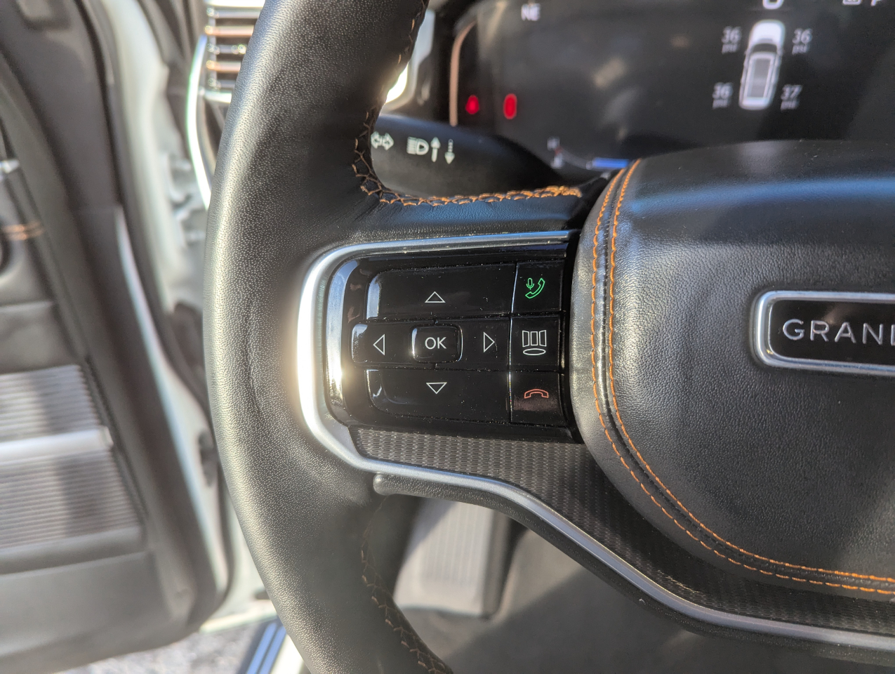 2024 Jeep Grand Wagoneer III Obsidian photo 13