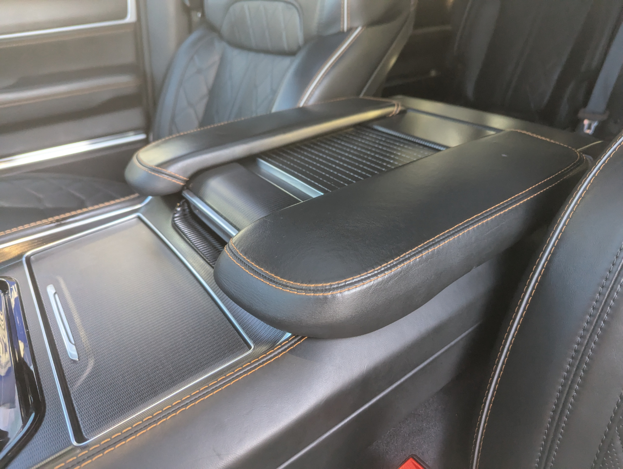 2024 Jeep Grand Wagoneer III Obsidian photo 22