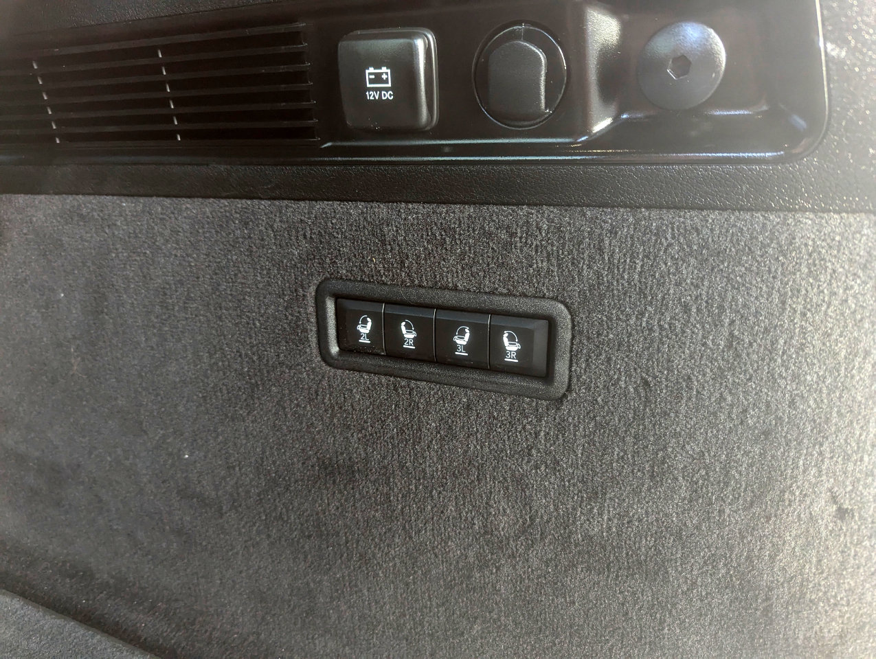 2024 Jeep Grand Wagoneer III Obsidian photo 38