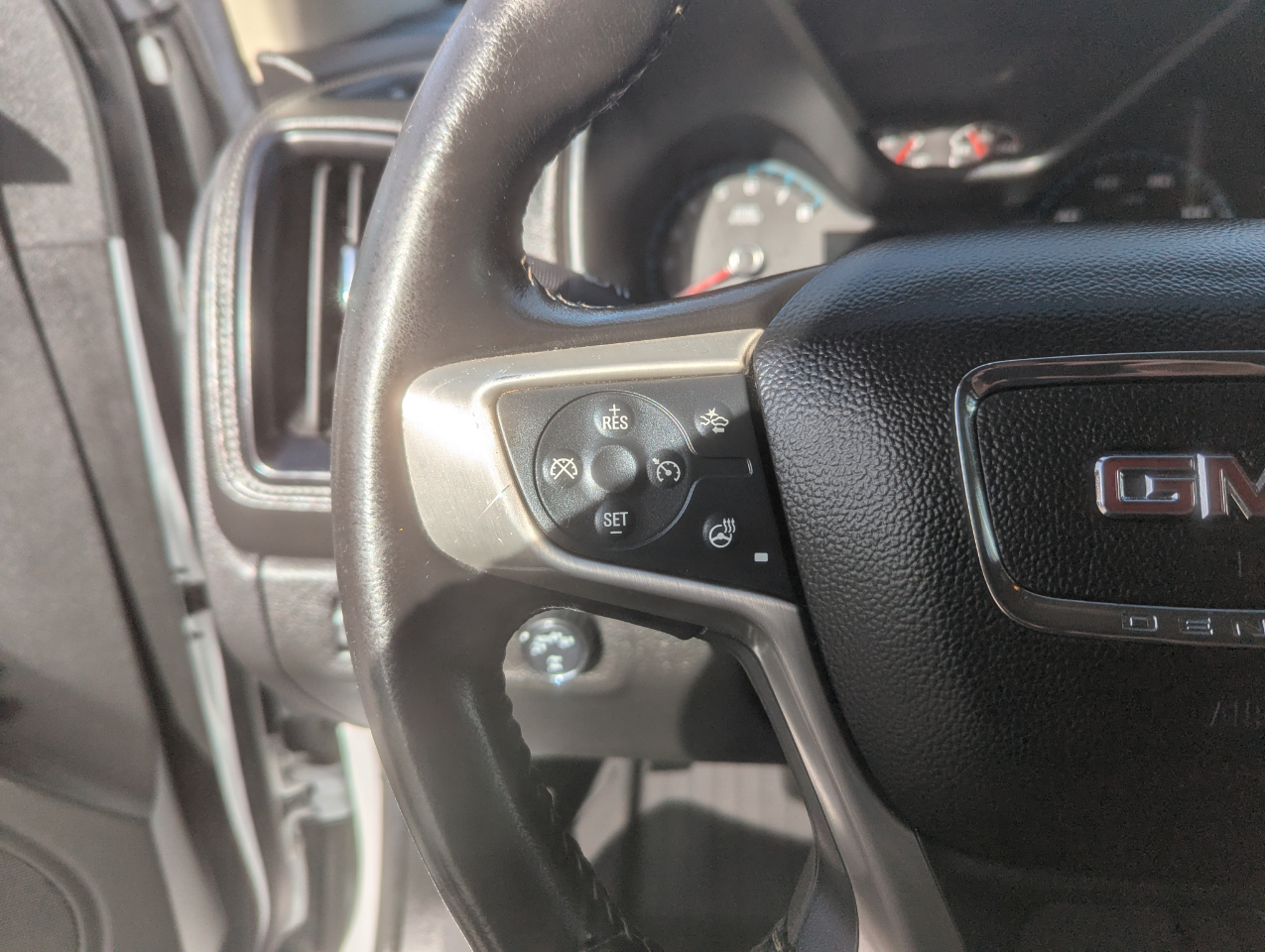 2020 Gmc Canyon Denali photo 15