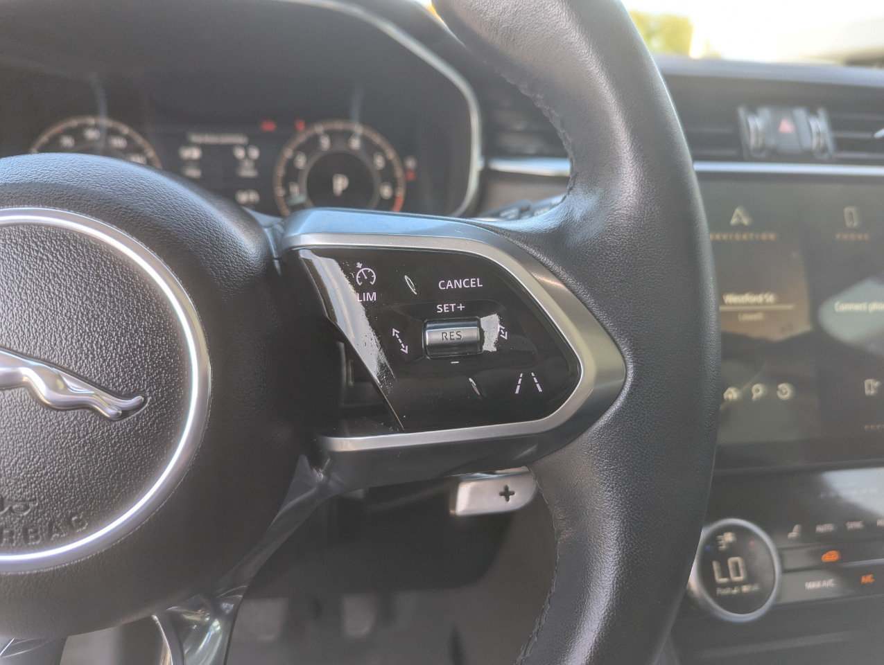 2023 Jaguar F-PACE S P250 photo 16