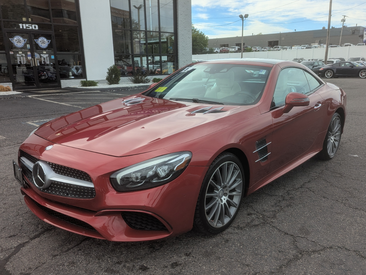 2017 Mercedes Benz SL 550 photo 2