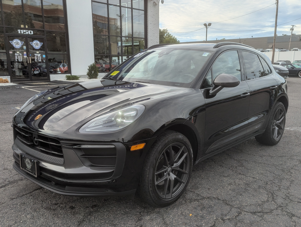 2023 Porsche Macan T