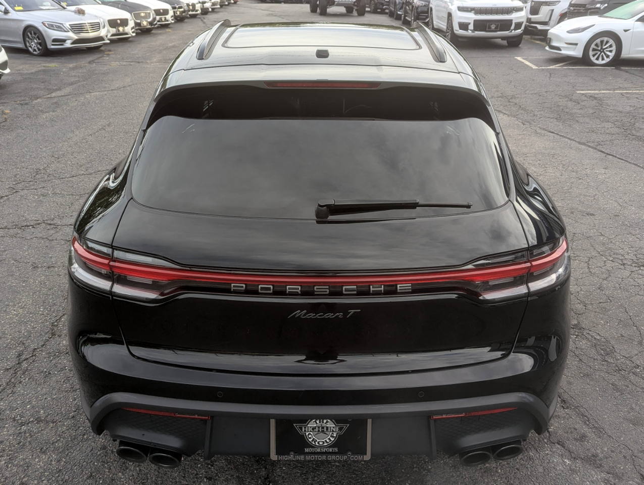 2023 Porsche Macan T photo 7