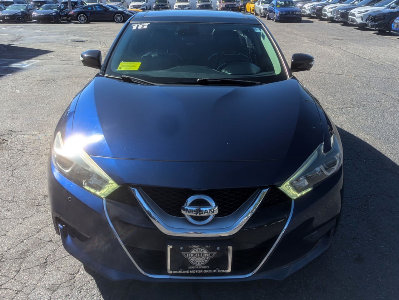 2016 Nissan Maxima Platinum photo 2