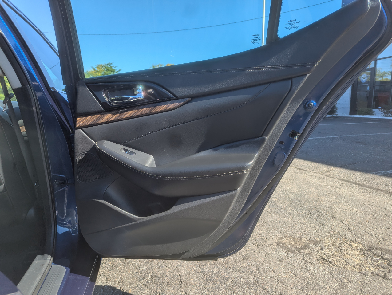 2016 Nissan Maxima Platinum photo 32
