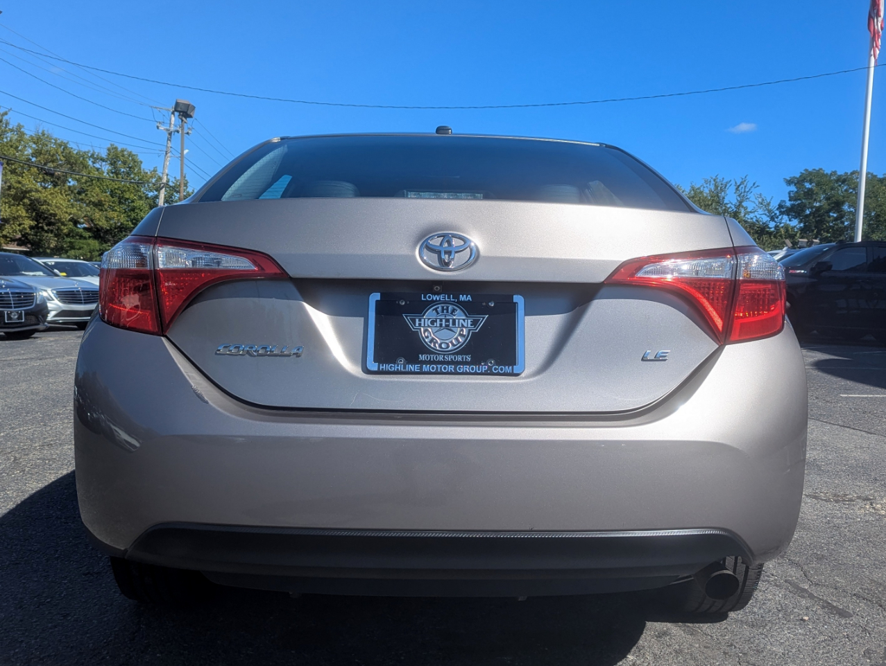 2015 Toyota Corolla LE Premium photo 9