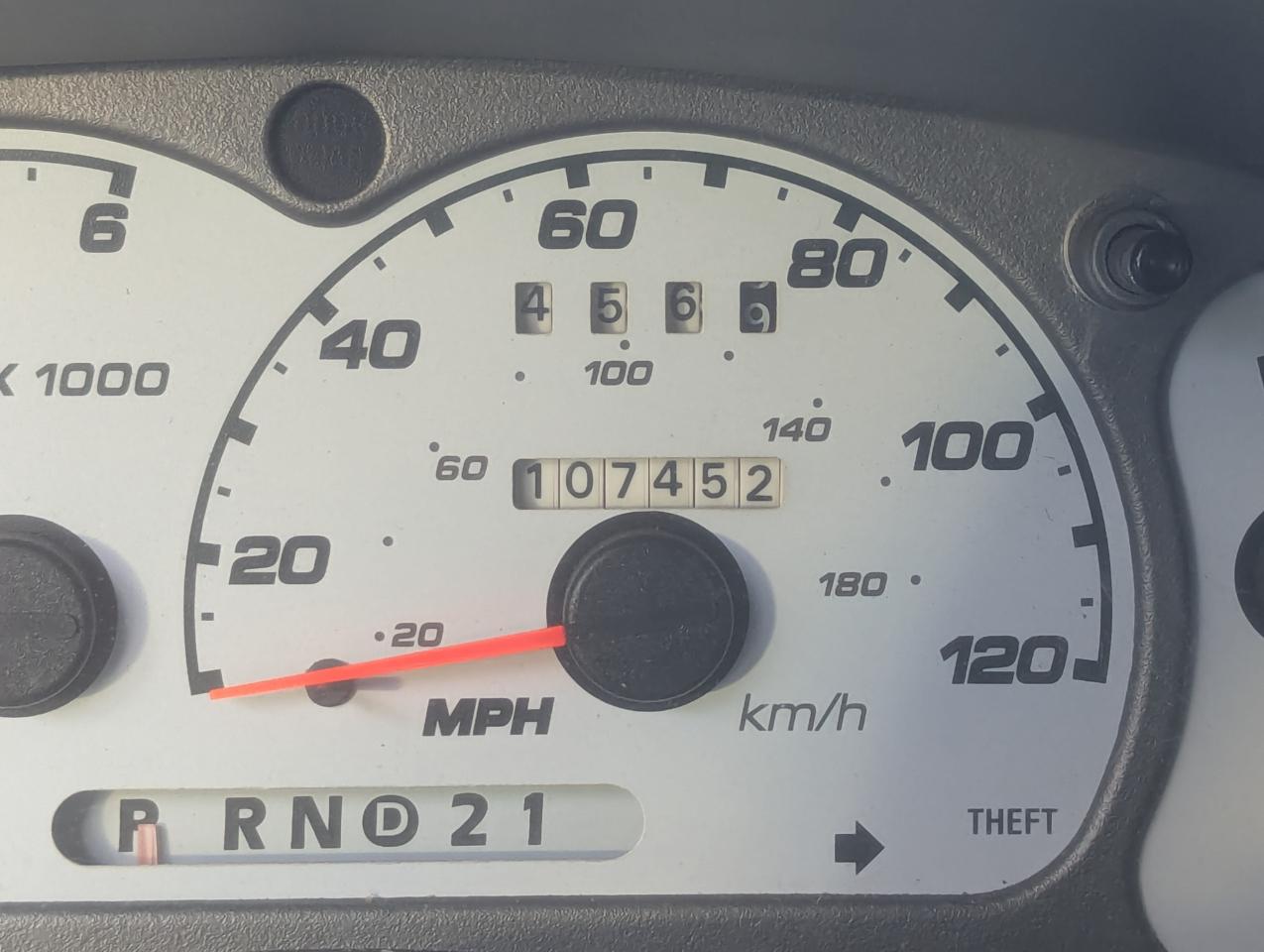 2003 Ford Explorer Sport Trac XLT photo 5
