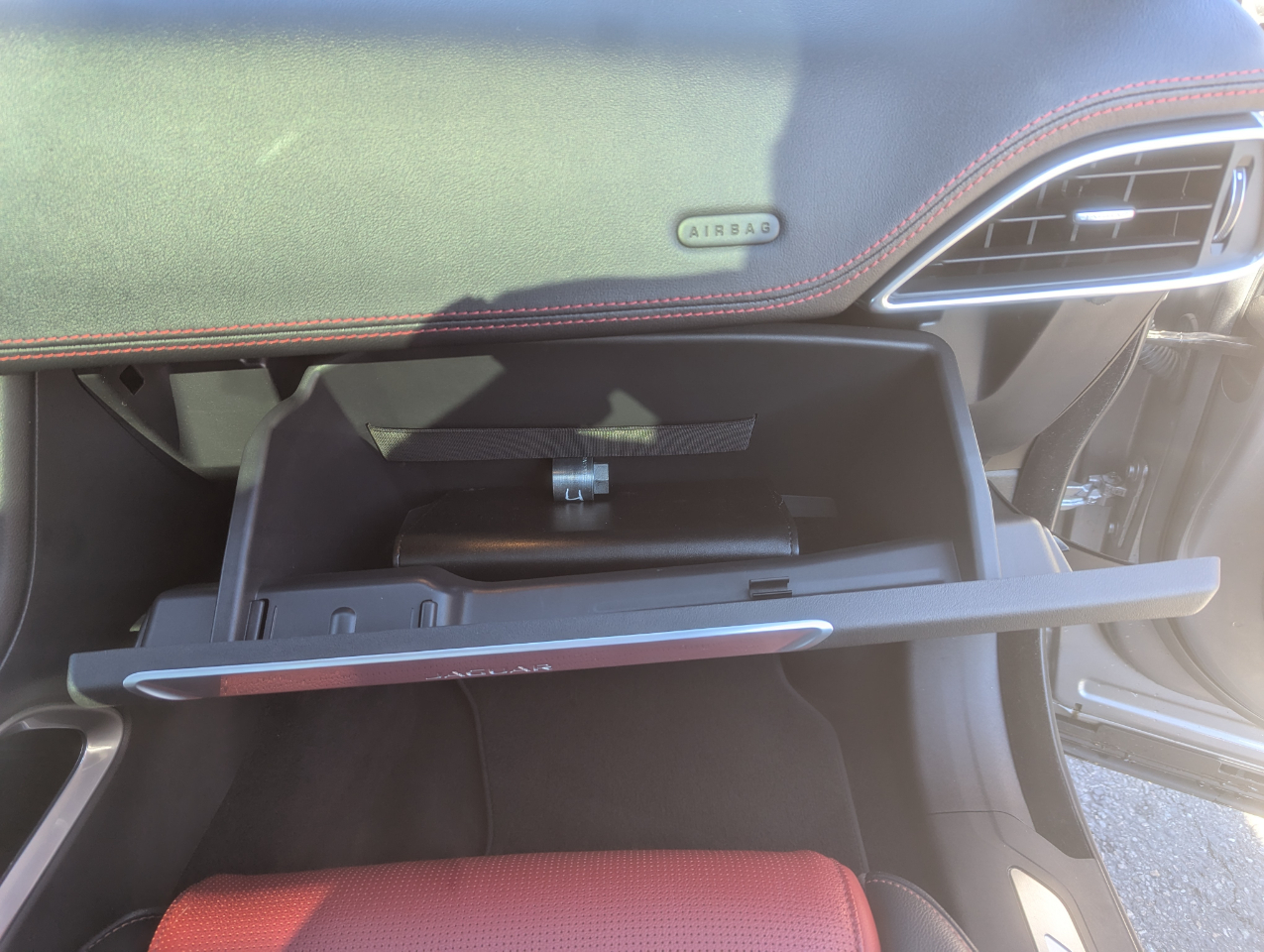 2020 Jaguar F-PACE R-Sport photo 29
