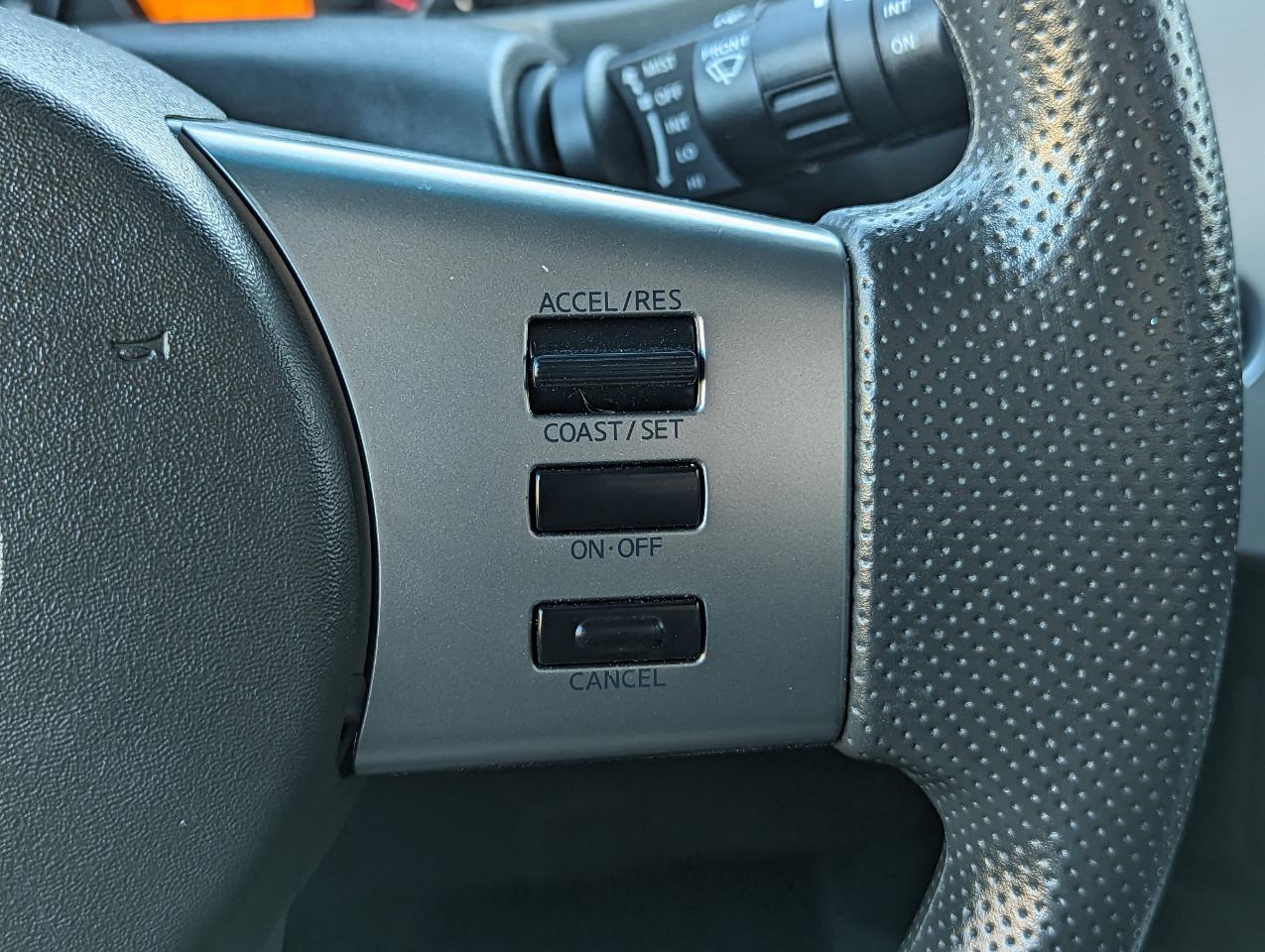 Nissan Xterra 4WD 4dr Auto S 2012