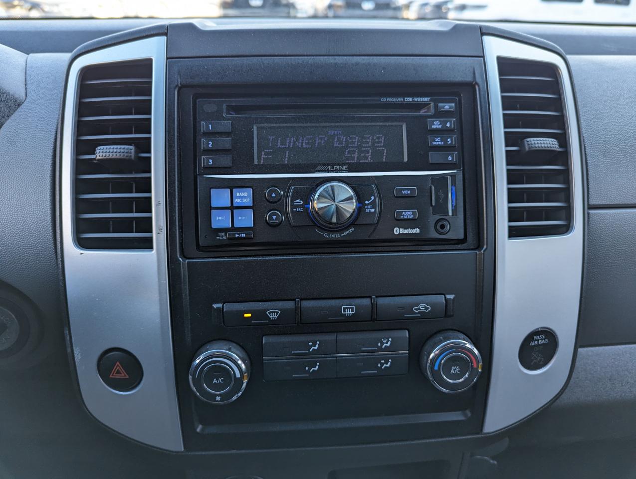 Nissan Xterra 4WD 4dr Auto S 2012