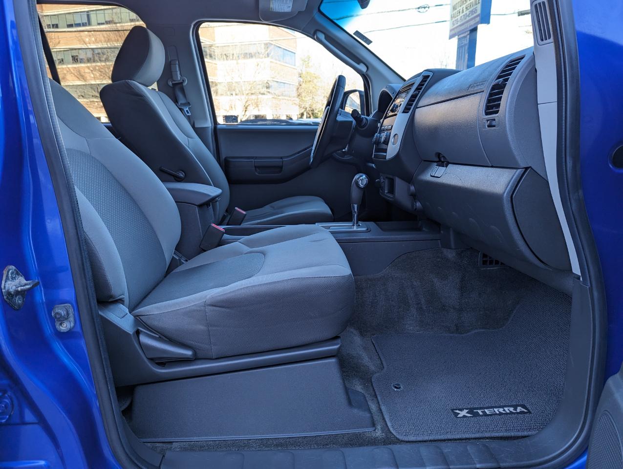 Nissan Xterra 4WD 4dr Auto S 2012