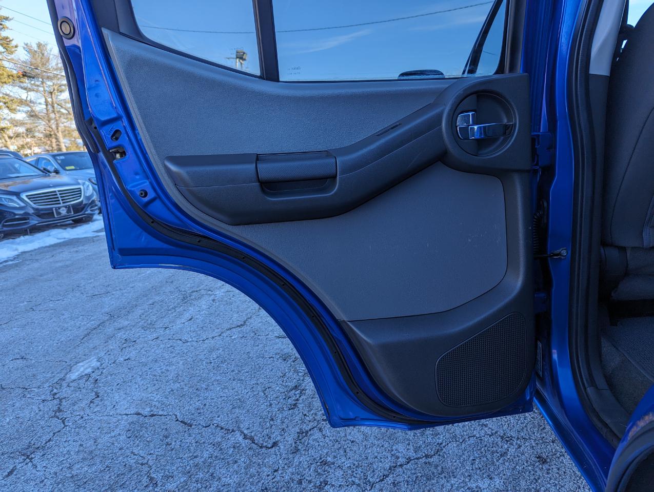 Nissan Xterra 4WD 4dr Auto S 2012