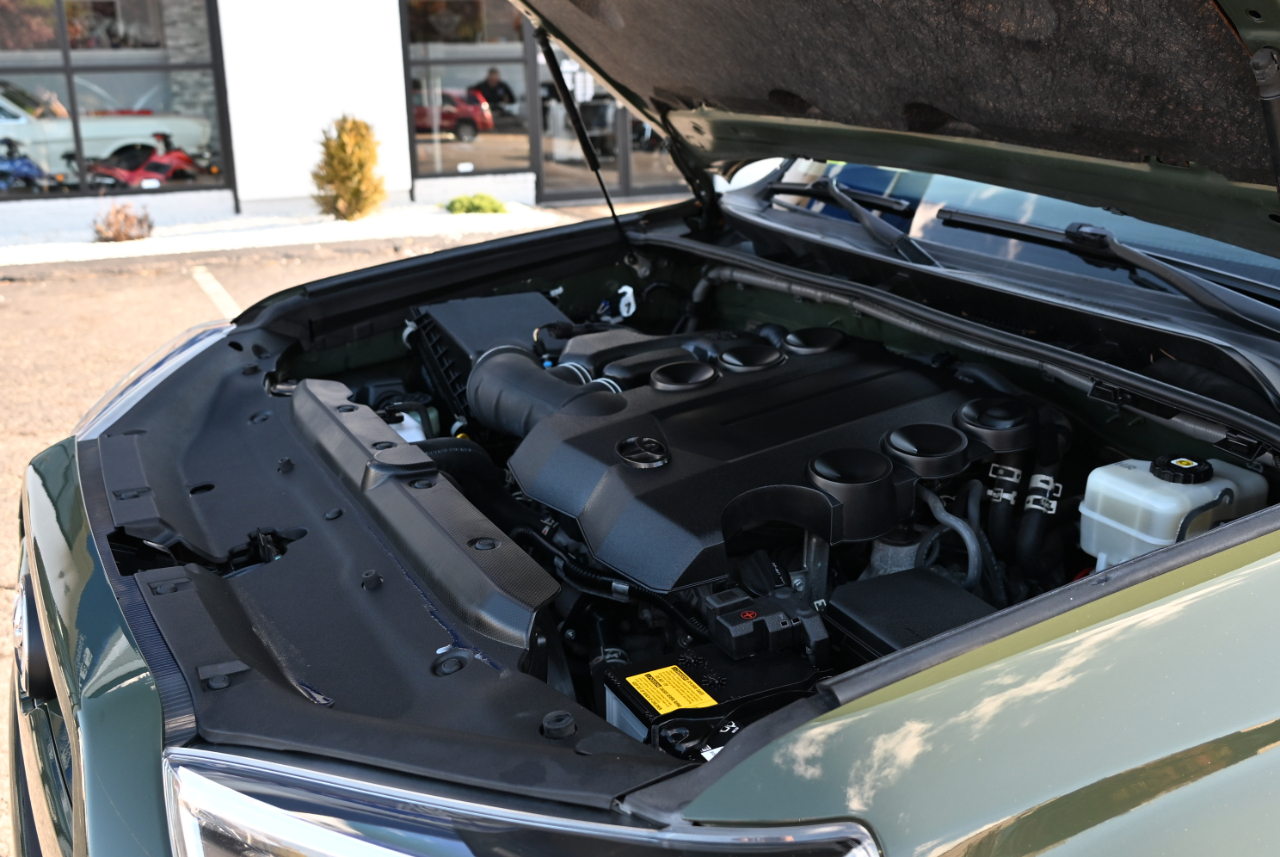 Toyota 4Runner TRD Sport 4WD (Natl) 2022