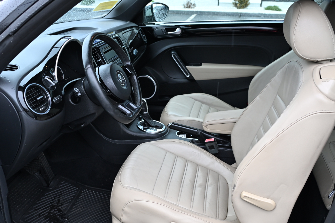 Volkswagen Beetle Convertible 2dr Auto 2.5L 50s Edition PZEV 2013