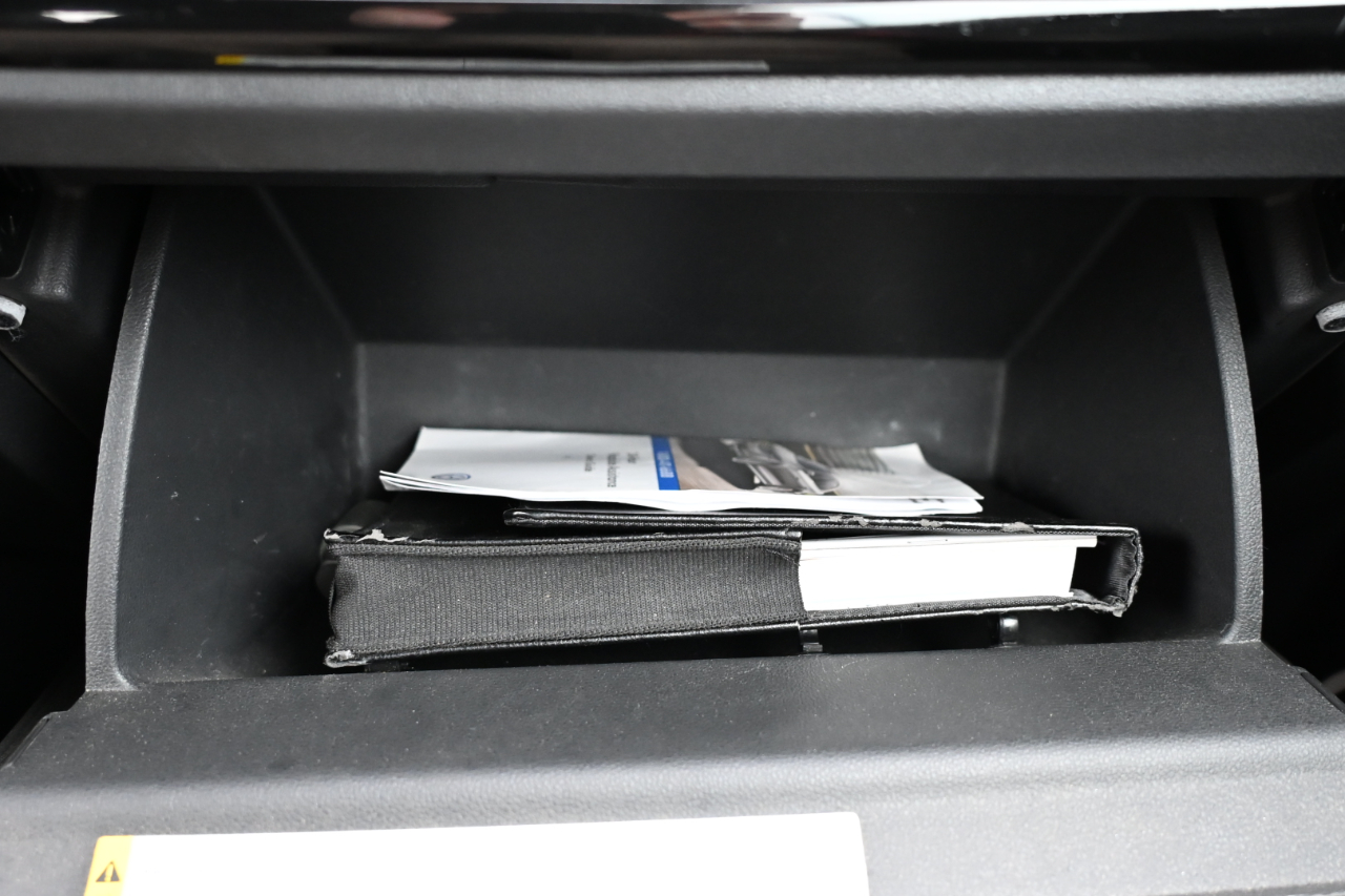 Volkswagen Beetle Convertible 2dr Auto 2.5L 50s Edition PZEV 2013