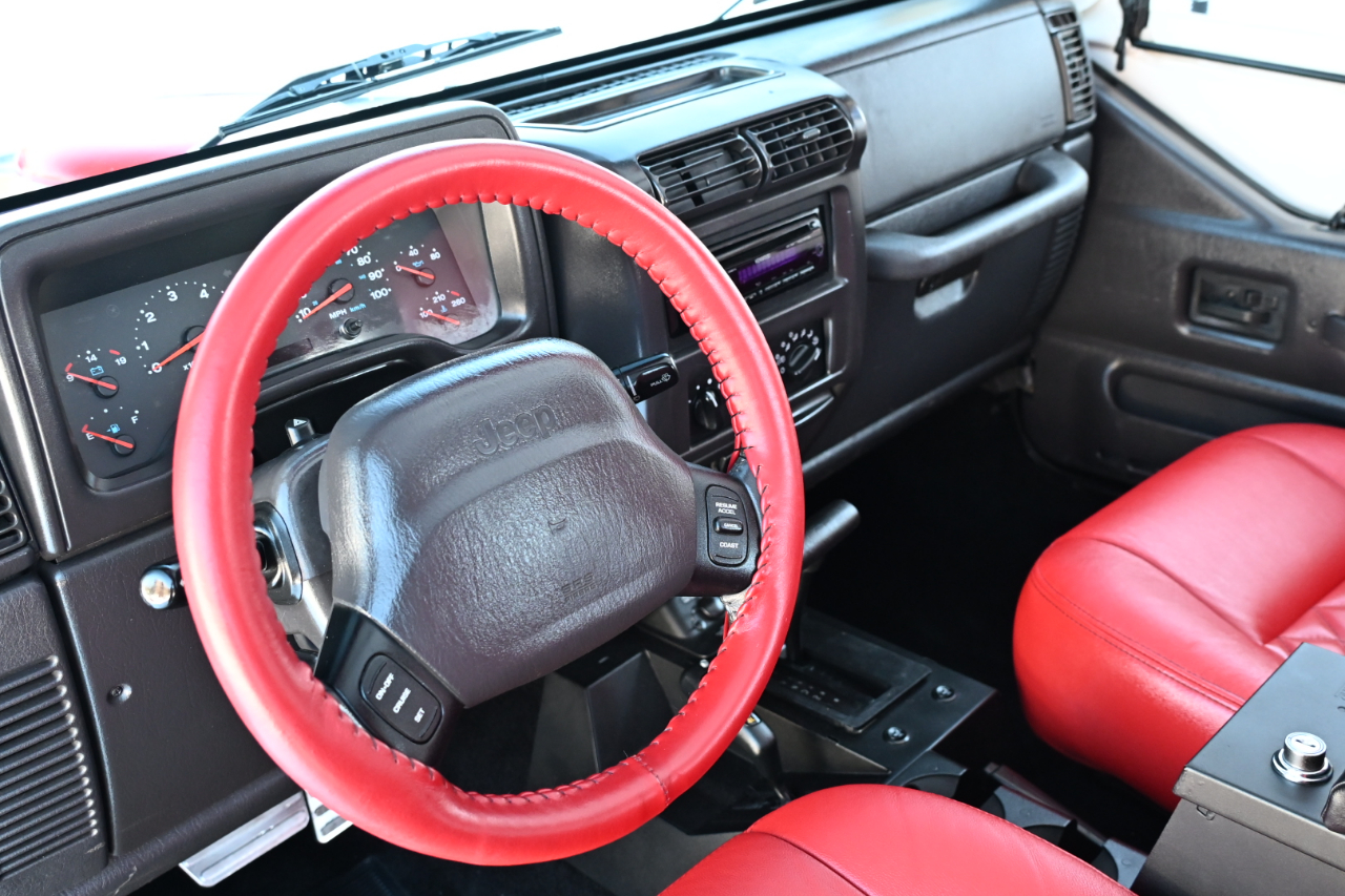 Jeep Wrangler 2dr Sahara 2002