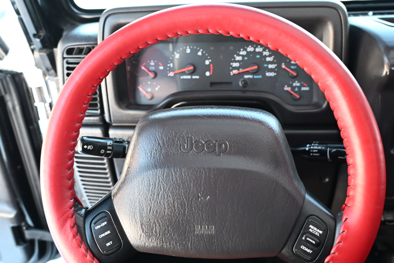 Jeep Wrangler 2dr Sahara 2002