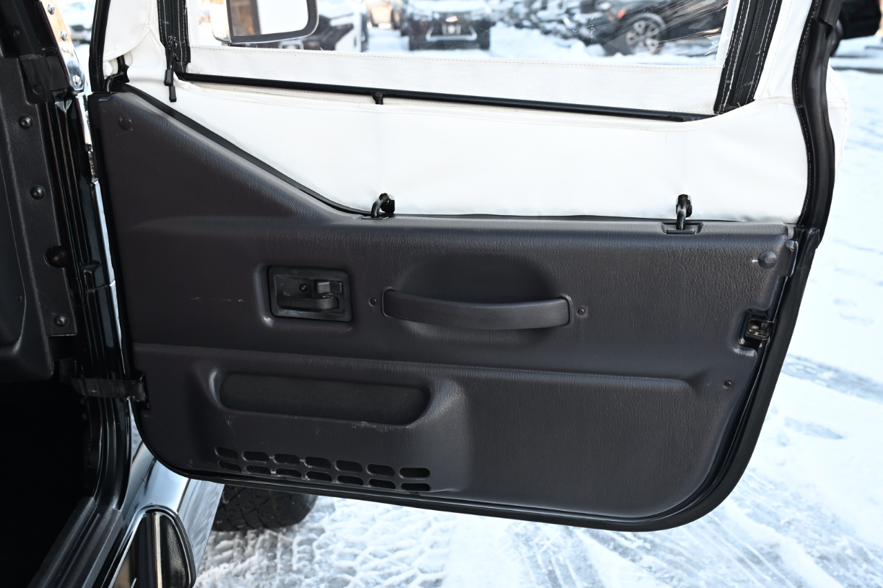 Jeep Wrangler 2dr Sahara 2002