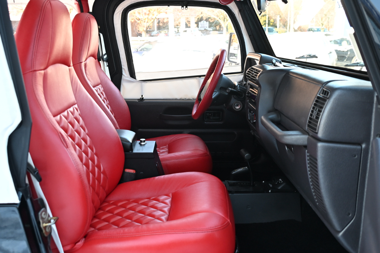 Jeep Wrangler 2dr Sahara 2002