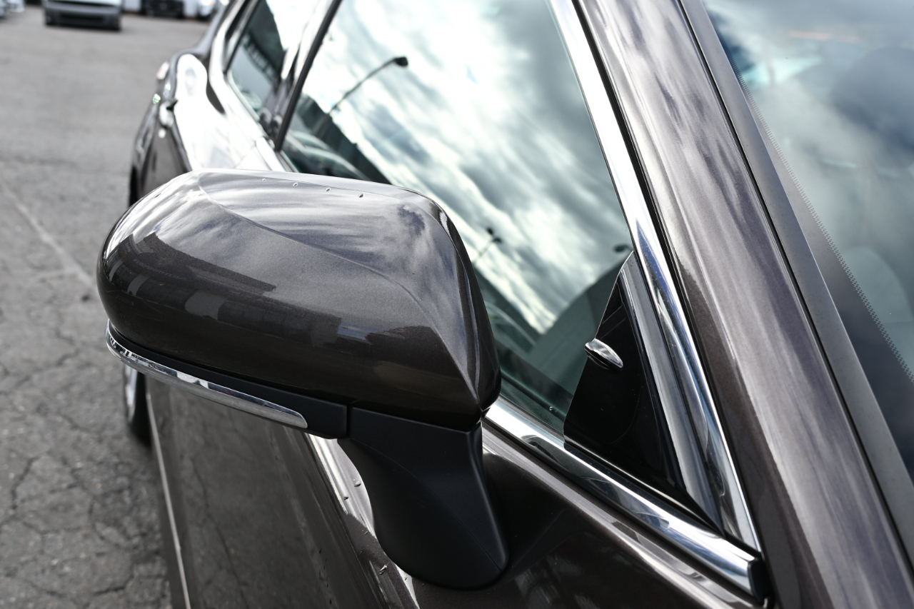 Toyota Camry XLE Auto (Natl) 2018