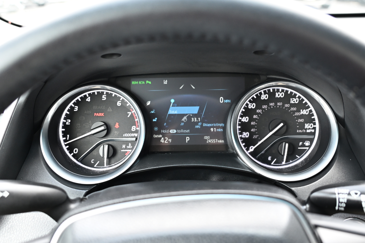 Toyota Camry XLE Auto (Natl) 2018