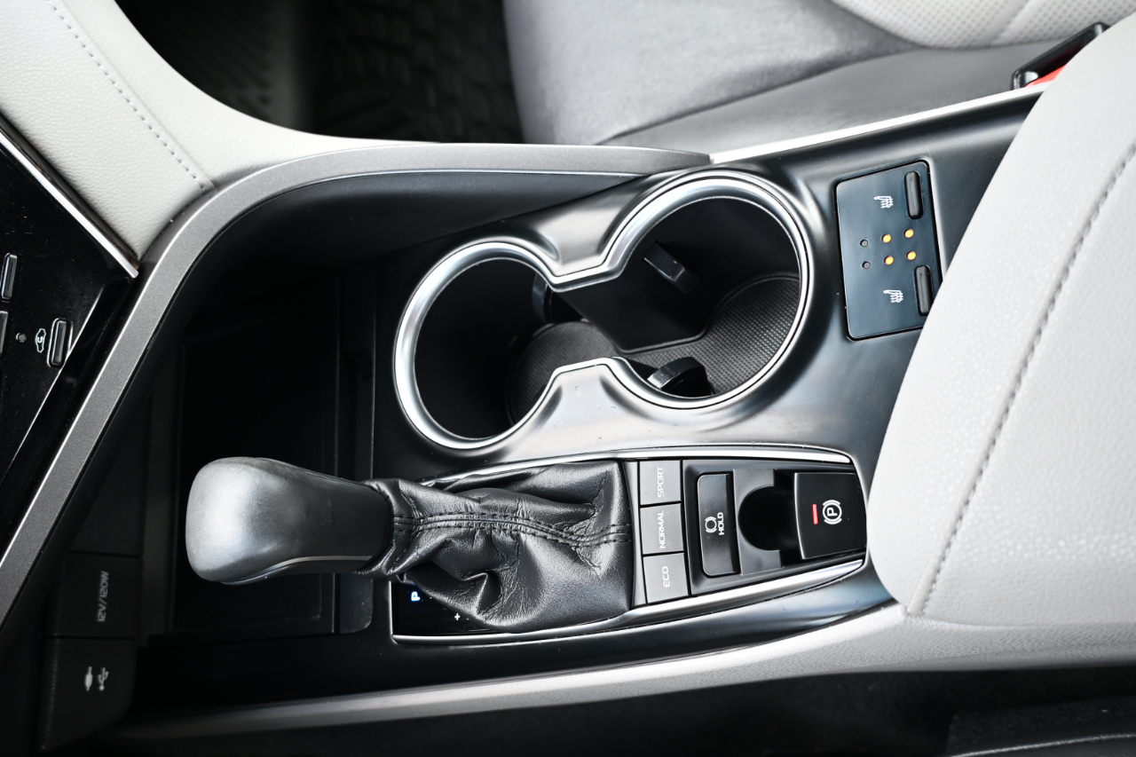 Toyota Camry XLE Auto (Natl) 2018