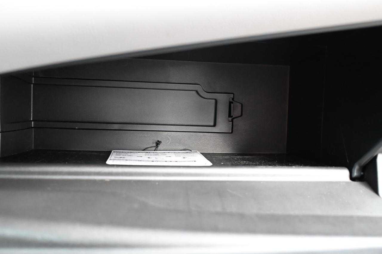 Toyota Camry XLE Auto (Natl) 2018