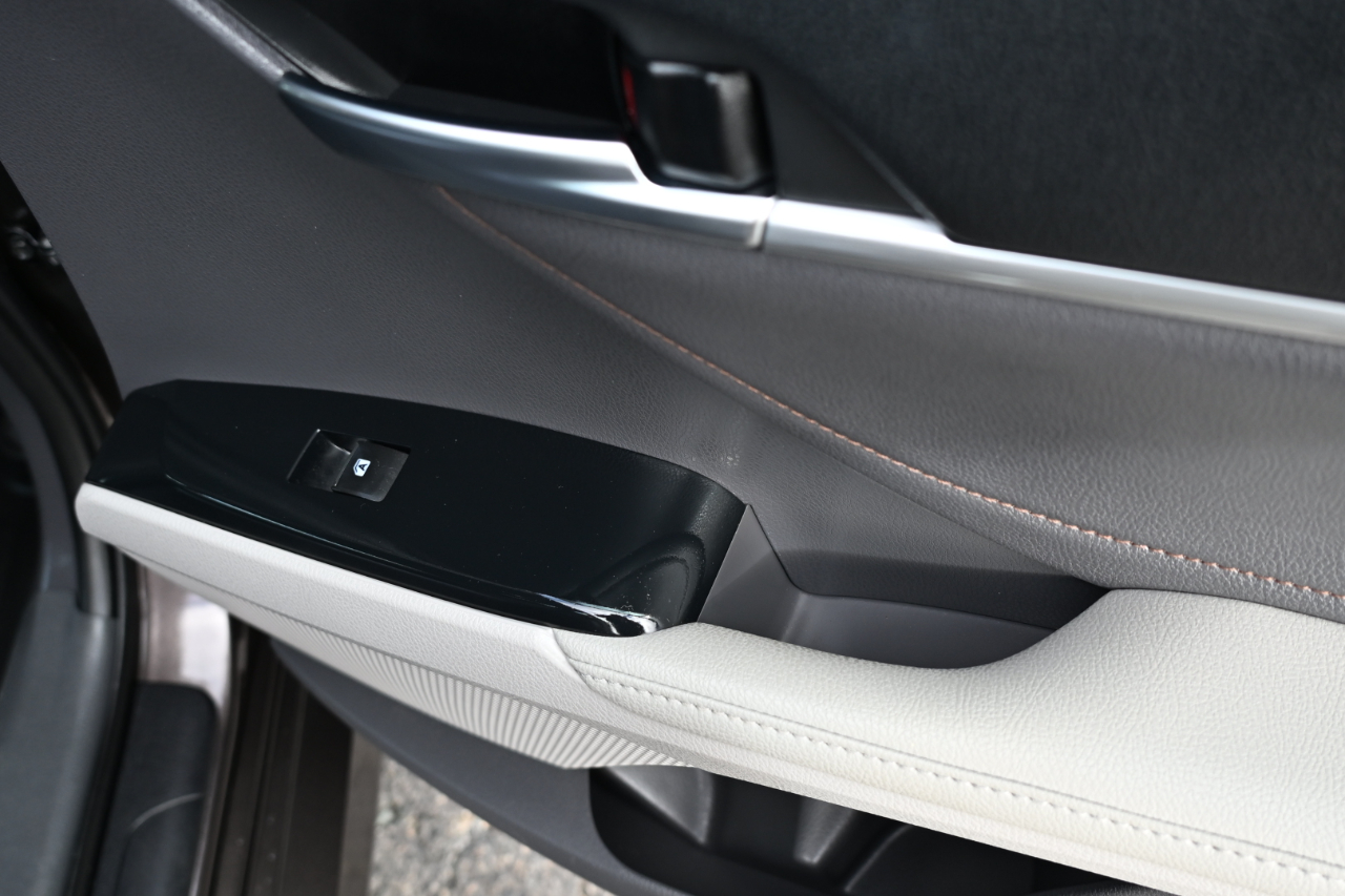 Toyota Camry XLE Auto (Natl) 2018