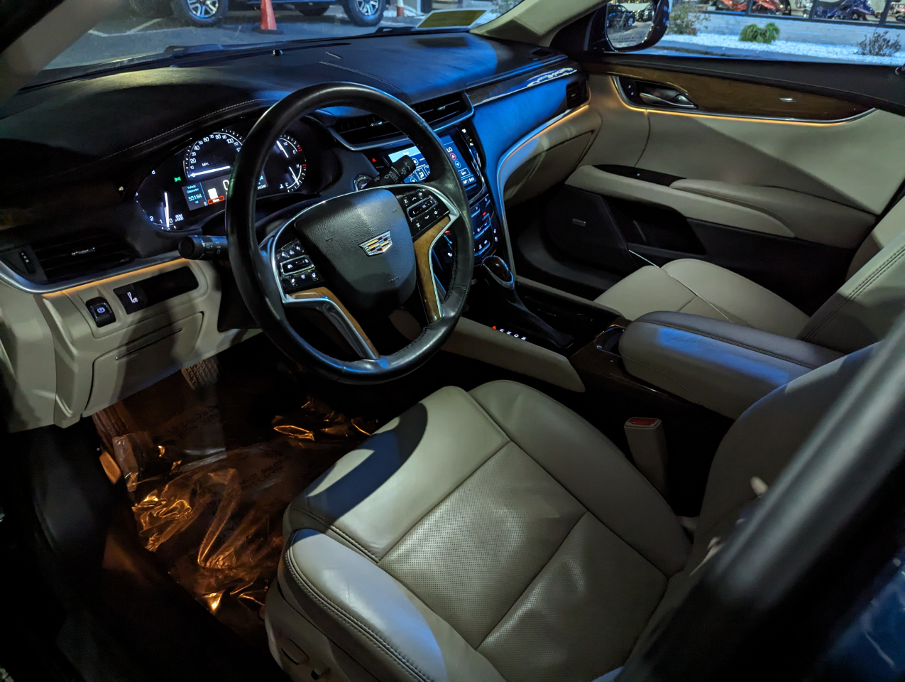 2019 Cadillac XTS Luxury photo 3