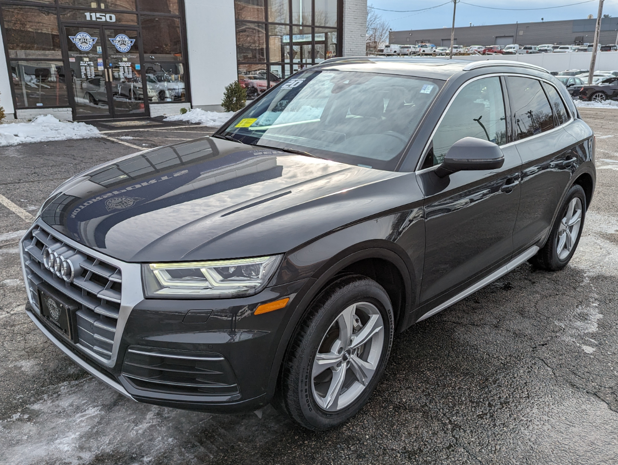2020 Audi Q5 Premium Plus's photo
