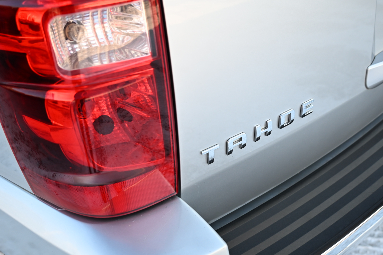 Chevrolet Tahoe 4WD 4dr 1500 LTZ 2012