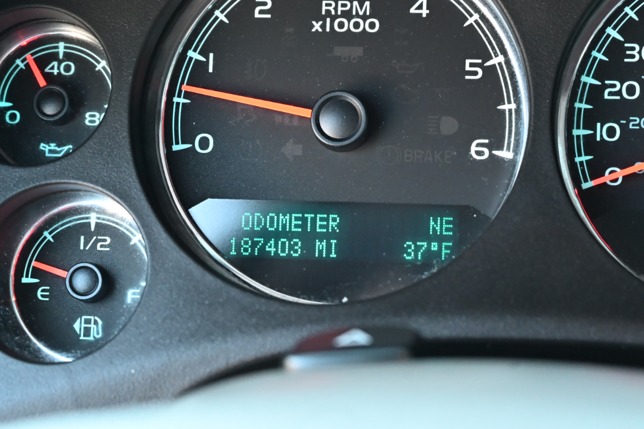 Chevrolet Tahoe 4WD 4dr 1500 LTZ 2012