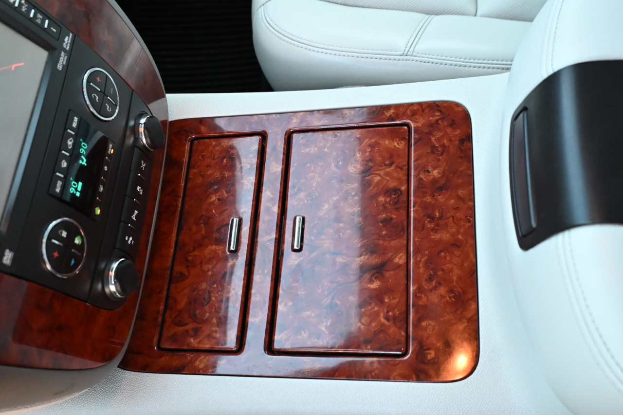 Chevrolet Tahoe 4WD 4dr 1500 LTZ 2012