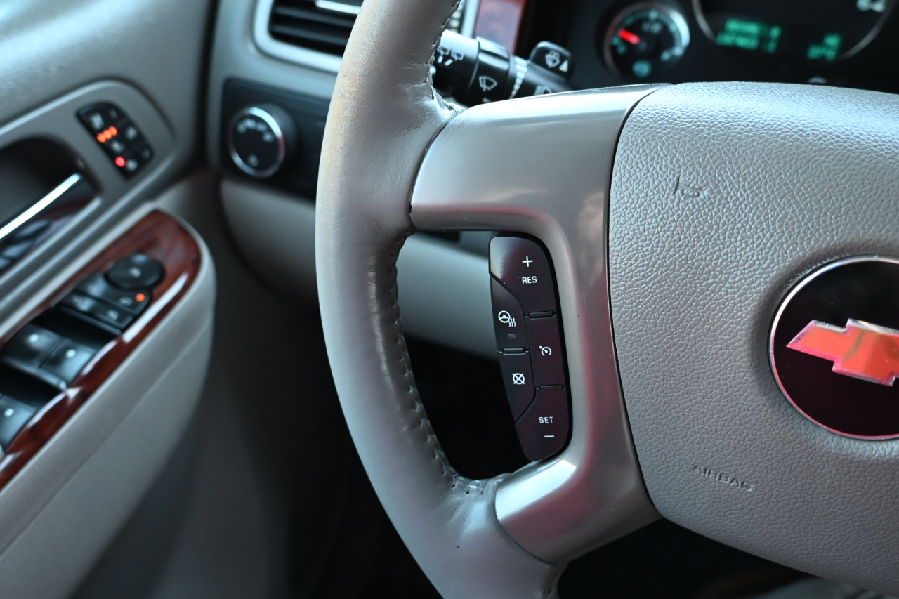 Chevrolet Tahoe 4WD 4dr 1500 LTZ 2012