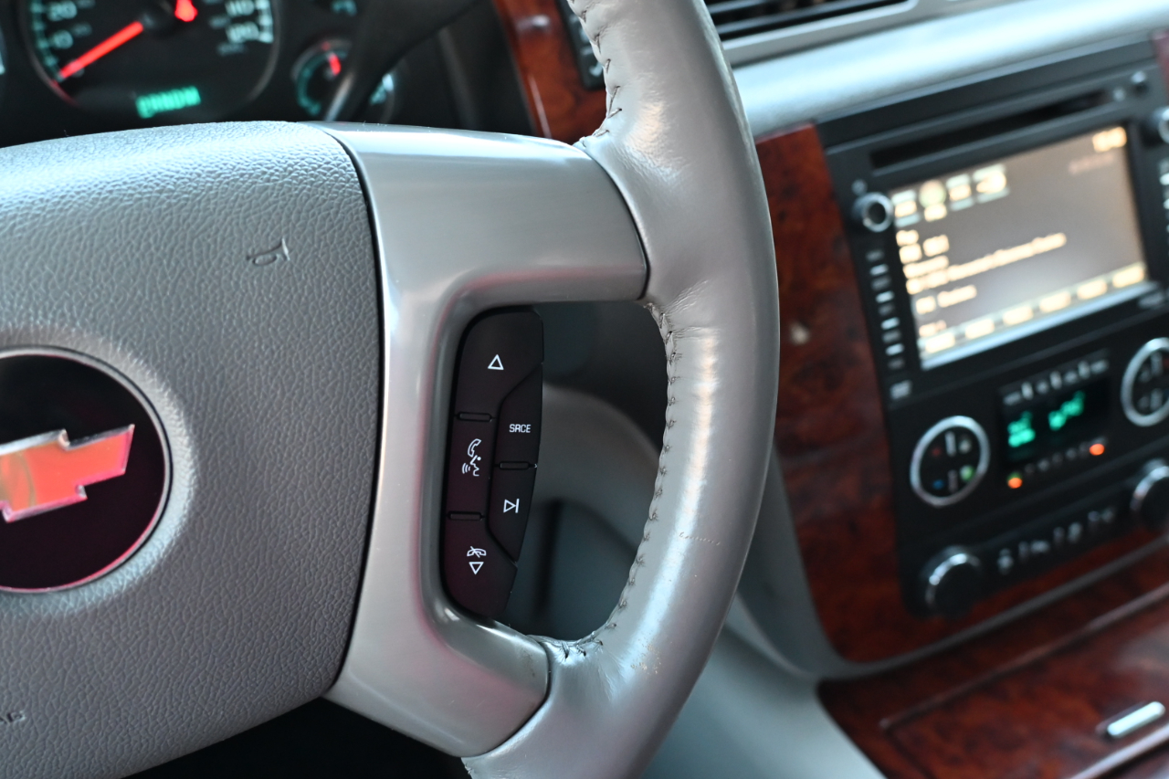 Chevrolet Tahoe 4WD 4dr 1500 LTZ 2012