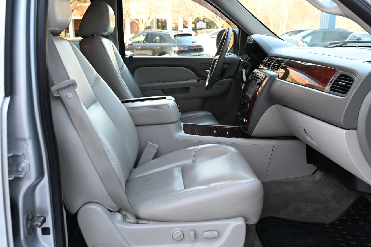 Chevrolet Tahoe 4WD 4dr 1500 LTZ 2012