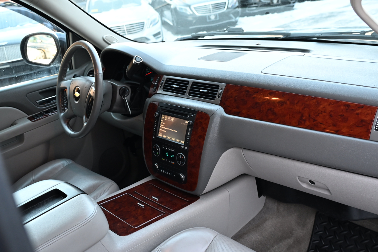 Chevrolet Tahoe 4WD 4dr 1500 LTZ 2012