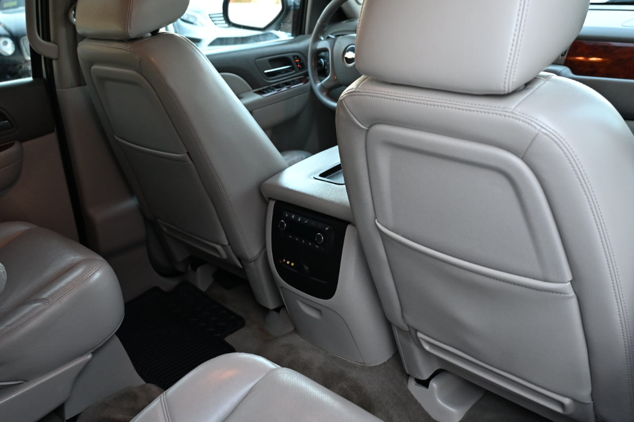 Chevrolet Tahoe 4WD 4dr 1500 LTZ 2012